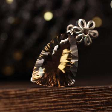 Smokey Quartz Pendant, gemstone jewellery (view 1)