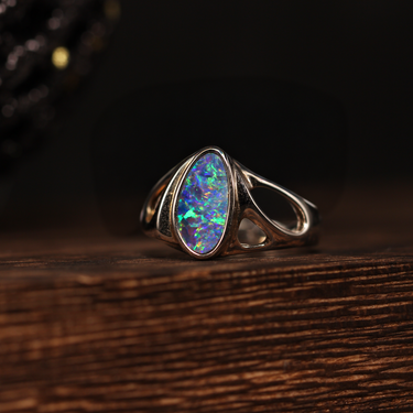 Australian Opal Ring, gemstone jewellery (view 1)