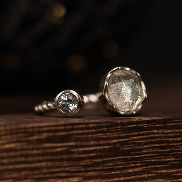 Muonionalusta Meteorite Ring, gemstone jewellery (view 1)