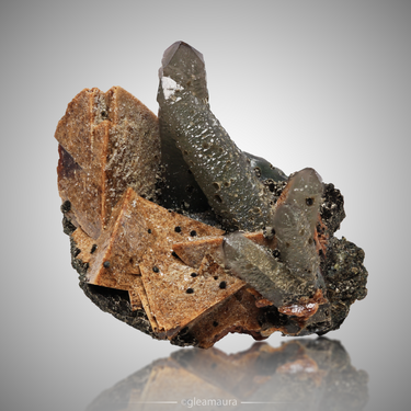 Helvine & Quartz, natural mineral specimen from Huanggang Fe-Sn deposit, China