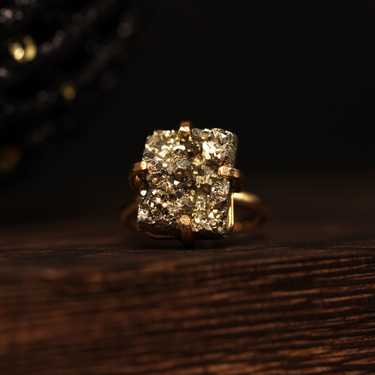 Pyrite Ring, gemstone jewellery (view 1)