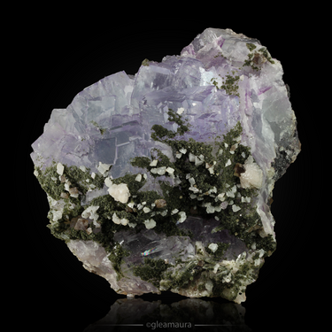 Scheelite, Fluorite, Quartz, natural mineral specimen from Yaogangxian Mine in Yizhang County, China (view 1)
