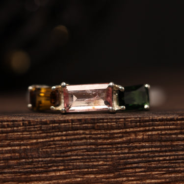 Tourmaline Ring, gemstone jewellery (view 1)