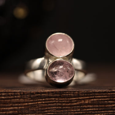 Morganite Ring, gemstone jewellery (view 1)