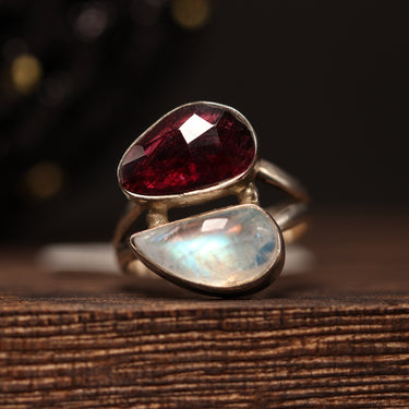 Tourmaline,Moonstone Ring, gemstone jewellery (view 1)