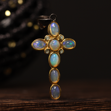 Opal, Aquamarine Pendant, gemstone jewellery (view 1)