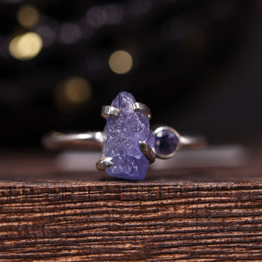 Raw & Faceted Tanzanite Ring, gemstone jewellery (view 1)