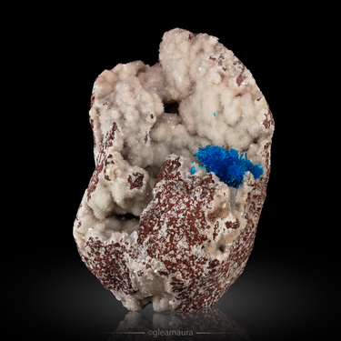 Pentagonite, natural mineral specimen from Wagholi Quarries, India (view 1)