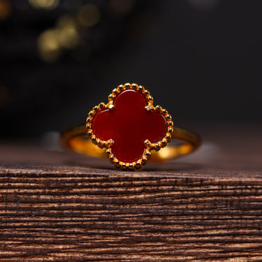 Carnelian Clover Ring, gemstone jewellery (view 1)