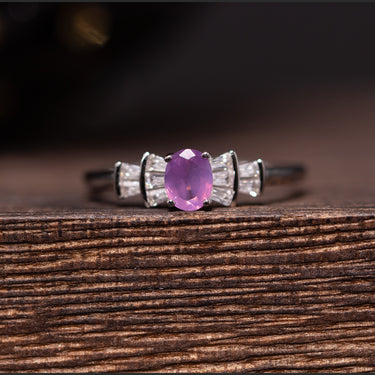 Pink Sapphire Ring, gemstone jewellery (view 1)