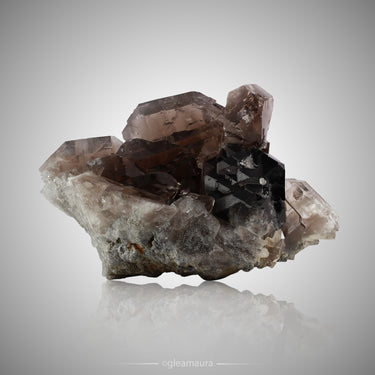 6-1 Gwindel Quartz, natural mineral specimen from Ural Mountains, because every screen and every light is different. We phot…