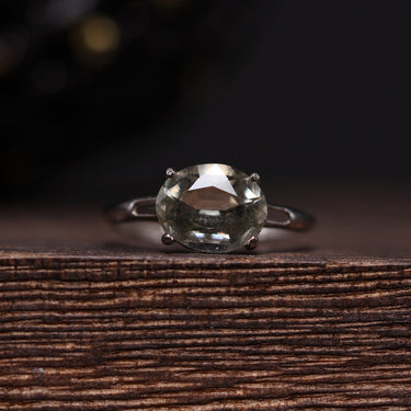 Libyan Desert Glass Oval Cut Ring, gemstone jewellery (view 1)