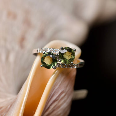 Moldavite Round Ring, gemstone jewellery (view 1)