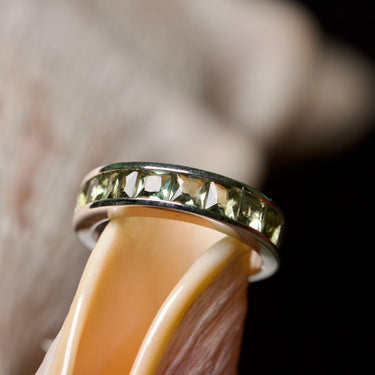Moldavite Ring, gemstone jewellery (view 1)