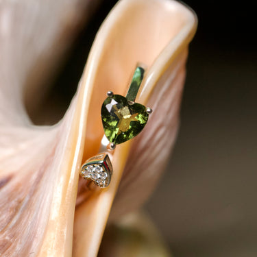 Moldavite Heart Ring, gemstone jewellery (view 1)