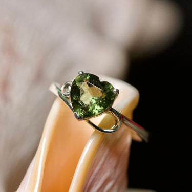 Moldavite Heart Ring, gemstone jewellery (view 1)