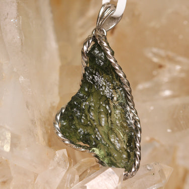 Moldavite Pendant, gemstone jewellery (view 1)