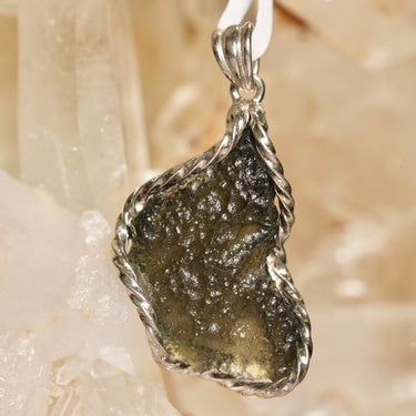 Moldavite Pendant, gemstone jewellery (view 1)