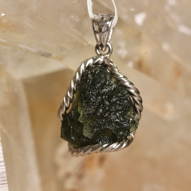 Moldavite Pendant, gemstone jewellery (view 1)