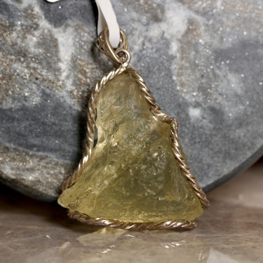 Libyan Desert Glass Pendant, gemstone jewellery (view 1)