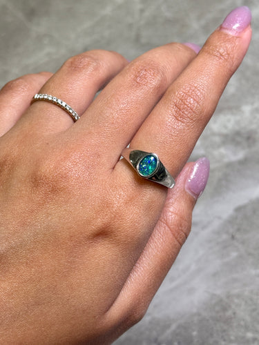 Australian Opal Ring, gemstone jewellery (view 2)
