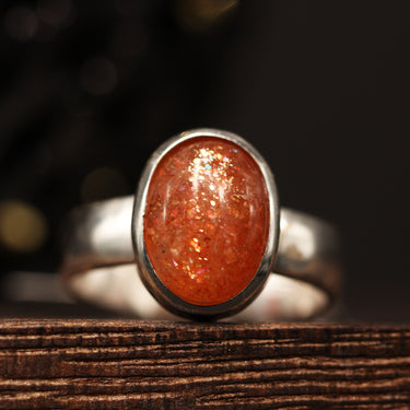 Sunstone Ring, gemstone jewellery (view 1)