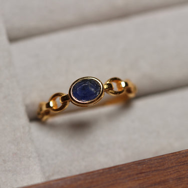 Blue Sapphire Ring, gemstone jewellery (view 1)