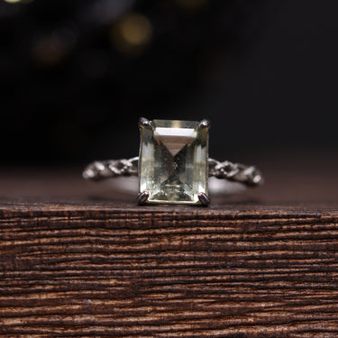Libyan Desert Glass Emerald Cut Ring, gemstone jewellery (view 1)