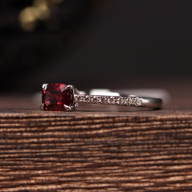 Rhodolite Garnet Ring US7, gemstone jewellery (view 2)