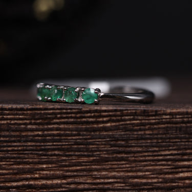 Emerald Row Ring, gemstone jewellery (view 2)