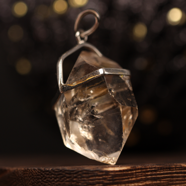 Herkimer Diamond Pendant, gemstone jewellery (view 3)