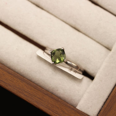 Moldavite Ring, gemstone jewellery (view 2)