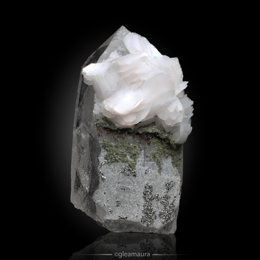 Calcite on Quartz