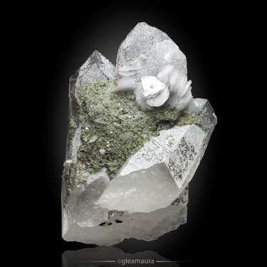 Calcite on Quartz, natural mineral specimen from Yaogangxian Mine, China (view 2)