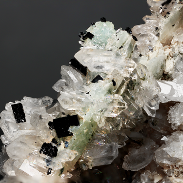 Babingtonite with Quartz, Prehnite, Epidote, natural mineral specimen from Babingtonite occurrences, Yunnan Province China (…