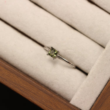 Moldavite Ring, gemstone jewellery (view 2)