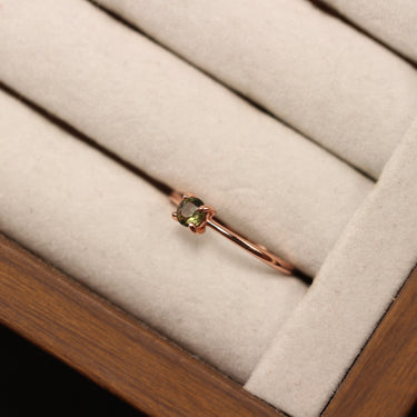 Moldavite Ring, gemstone jewellery (view 2)