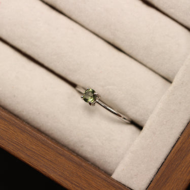 Moldavite Ring, gemstone jewellery (view 2)