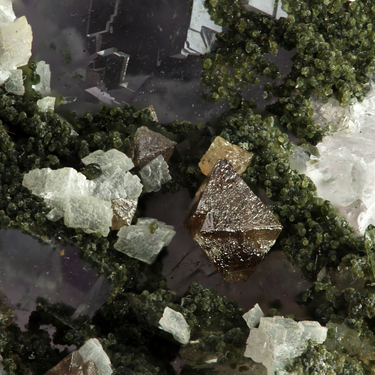 Scheelite, Fluorite, Quartz, natural mineral specimen from Yaogangxian Mine in Yizhang County, China (view 2)