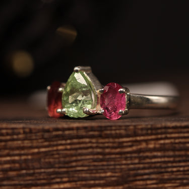 Tourmaline Ring, gemstone jewellery (view 2)