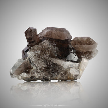 6-1 Gwindel Quartz, natural mineral specimen from Ural Mountains, because every screen and every light is different. We phot…