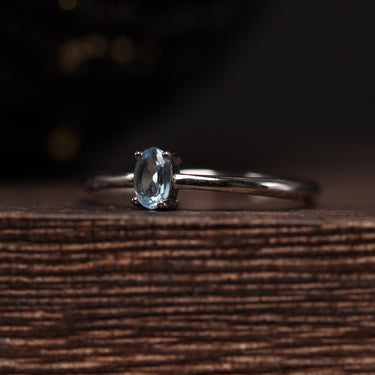 Aquamarine Ring, gemstone jewellery (view 2)