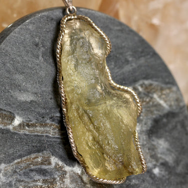 Libyan Desert Glass Pendant, gemstone jewellery (view 2)