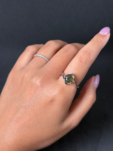 Moldavite Round Ring, gemstone jewellery (view 3)