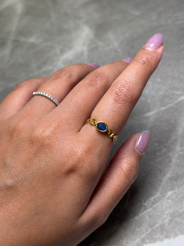 Blue Sapphire Ring, gemstone jewellery (view 3)