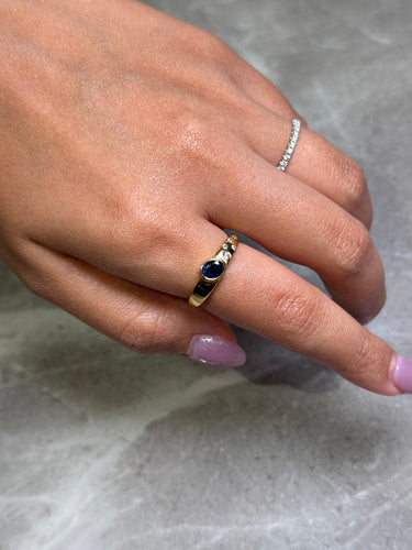 Blue Sapphire Ring, gemstone jewellery (view 3)