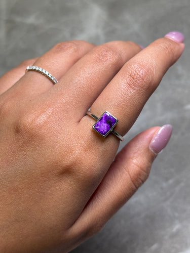 Sugilite Ring, gemstone jewellery (view 3)
