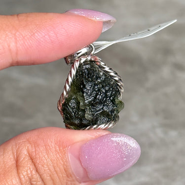 Moldavite Pendant, gemstone jewellery (view 3)