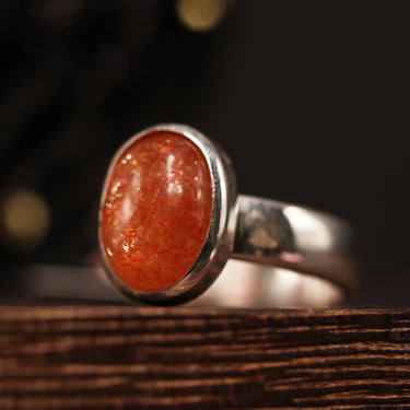 Sunstone Ring, gemstone jewellery (view 2)