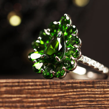 Tsavorite Pear Cut Ring, gemstone jewellery (view 2)
